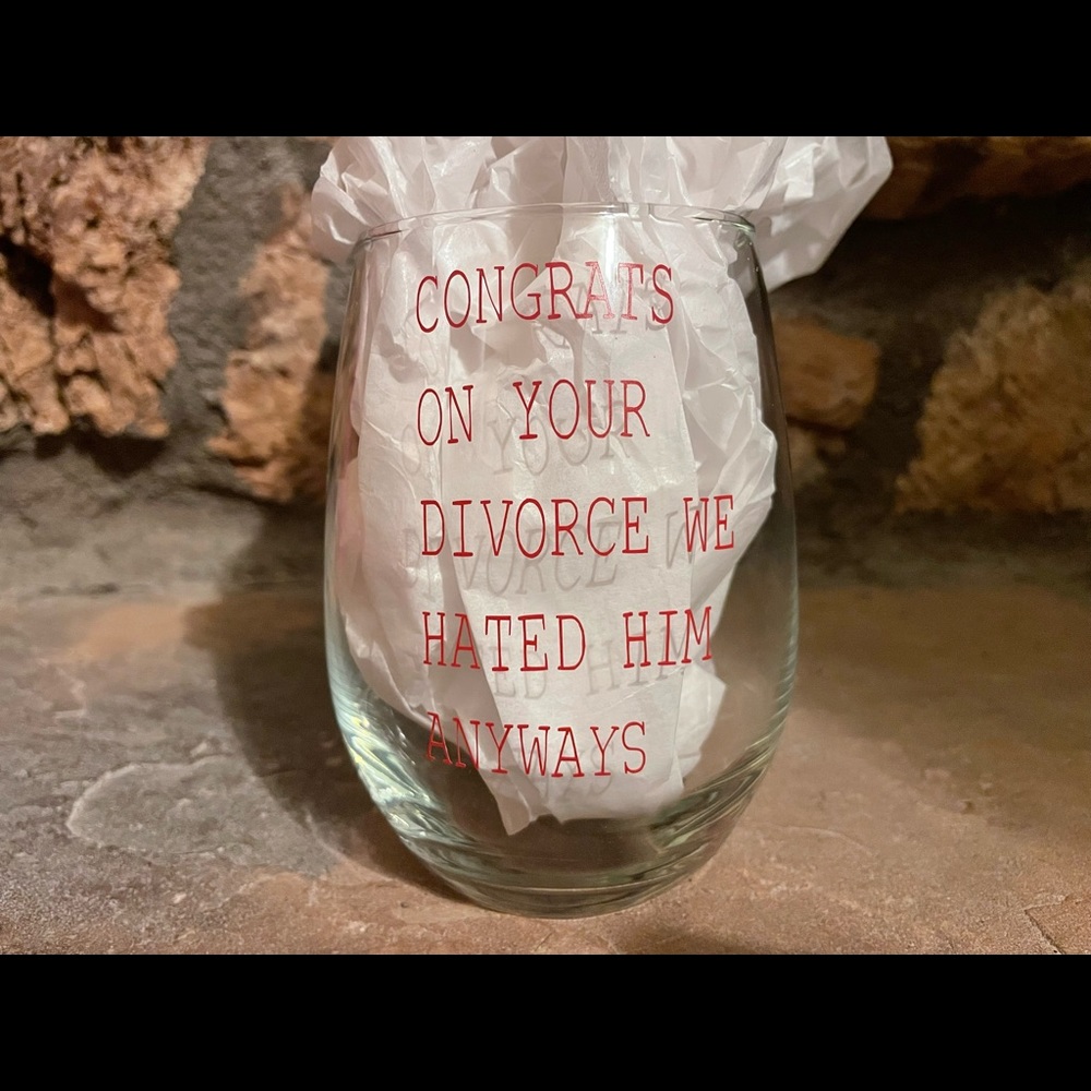 Funny wine glass nwot ⭐️